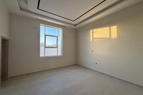 4 bedrooms Villa in Seih Al Uraibi, UAE No. 183646 8