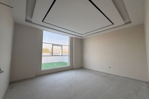 4 bedrooms Villa in Seih Al Uraibi, UAE No. 183646 9