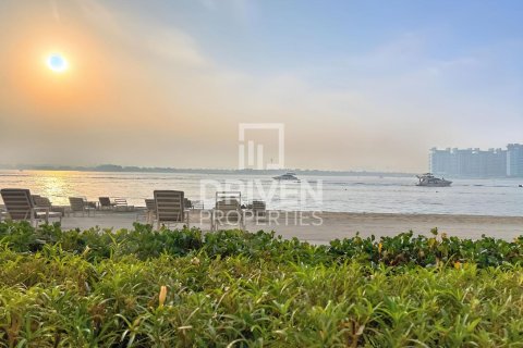 Квартира с 1 спальней в EMAAR Beachfront, ОАЭ №192595 20