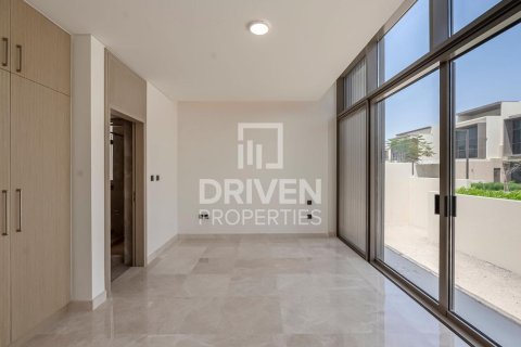 4 غرف نوم فيلا  رقم 120620 5