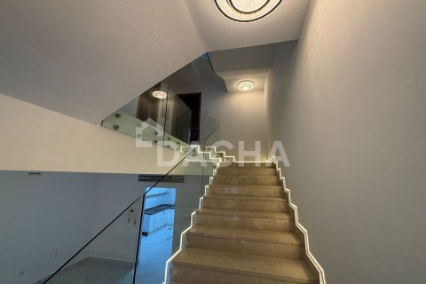 Villa de 4 chambres à District 15, UAE No. 187567 21