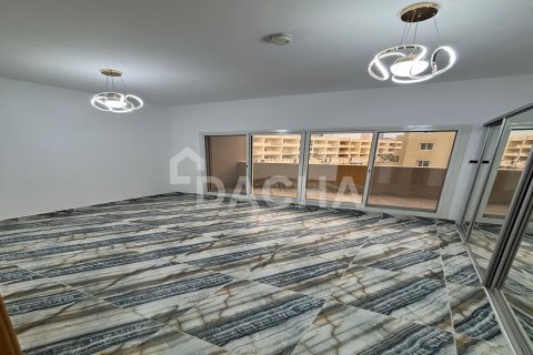 Villa de 4 chambres à District 15, UAE No. 187567 22
