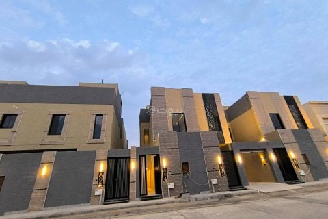 Квартира с 3 спальнями в Эр-Рияд, Саудовская Аравия №99503 1
