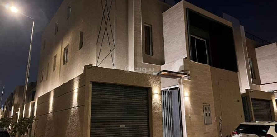 Villa de 5 chambres à Riyadh, Saudi Arabia No. 99500