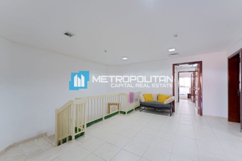 Villa de 4 chambres à Abu Dhabi, UAE No. 127211 10