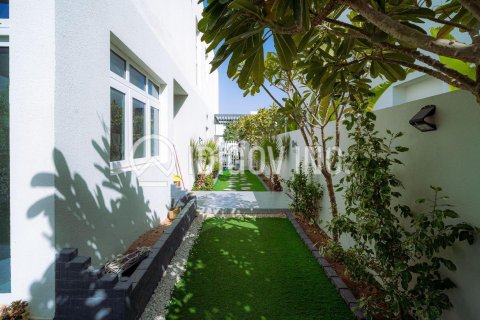 3 bedrooms Townhouse  No. 117310 5