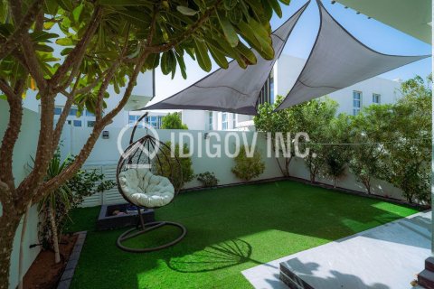 3 bedrooms Townhouse  No. 117310 2