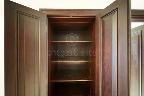 Квартира с 2 спальнями в Old Town, ОАЭ №154510 8