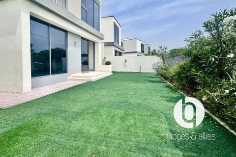 Вилла с 4 спальнями в Дубай Хилс Эстейт, ОАЭ №154513 12