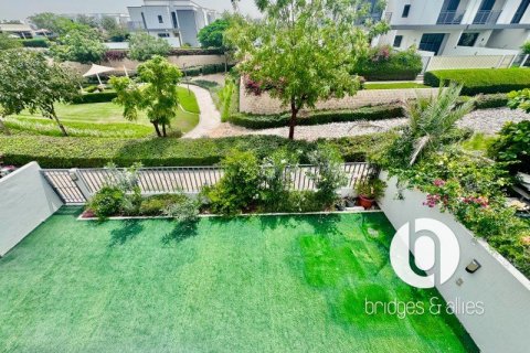 Вилла с 4 спальнями в Дубай Хилс Эстейт, ОАЭ №154513 18