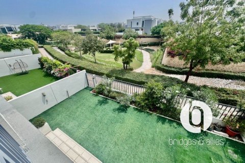 Вилла с 4 спальнями в Дубай Хилс Эстейт, ОАЭ №154513 11