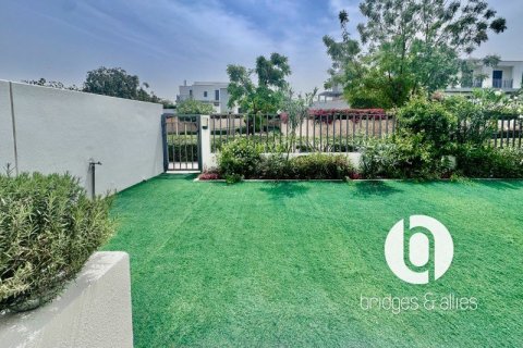 Вилла с 4 спальнями в Дубай Хилс Эстейт, ОАЭ №154513 21