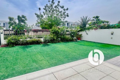 Вилла с 4 спальнями в Дубай Хилс Эстейт, ОАЭ №154513 20