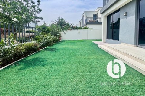 Вилла с 4 спальнями в Дубай Хилс Эстейт, ОАЭ №154513 22