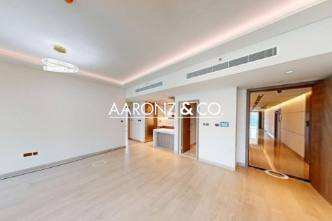 2 bedrooms Apartment  No. 132941 2