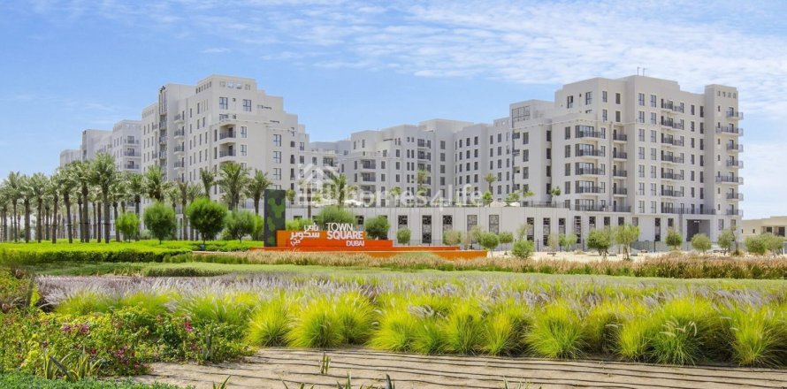 Apartment de 2 dormitorios en Town Square, UAE No. 168534
