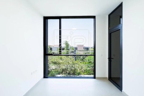 4 bedrooms Townhouse in Tilal City, UAE No. 205461 11