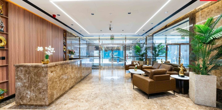 Apartment de 3 dormitorios en Dubai, UAE No. 161313
