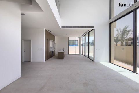 4 bedrooms Villa in Dubai, UAE No. 161314 21