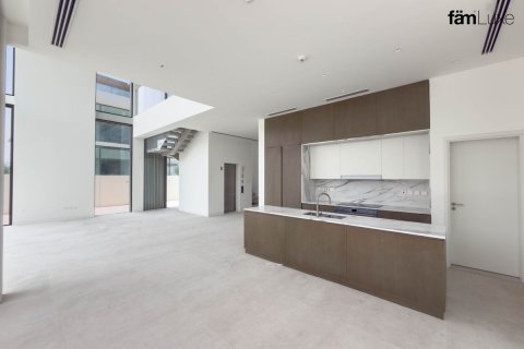 4 bedrooms Villa in Dubai, UAE No. 161314 10