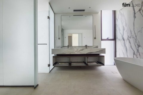 4 bedrooms Villa in Dubai, UAE No. 161314 12