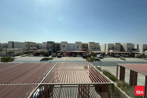 2 bedrooms Apartment in Dubai, UAE No. 143633 15