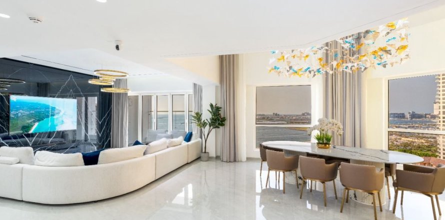 4 bedrooms Apartment in Dubai, UAE No. 142405