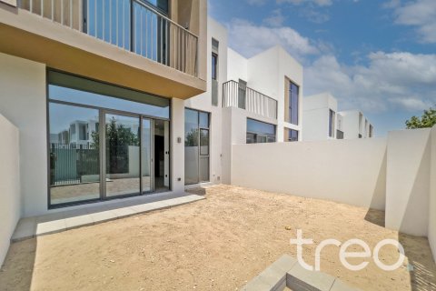 Townhouse de 3 dormitorios en Spring, UAE No. 188059 4