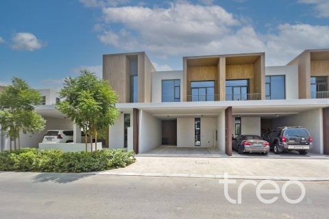 Townhouse de 3 dormitorios en Spring, UAE No. 188059 3