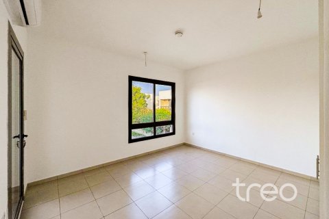 4 bedrooms Townhouse in Zahra Townhouses, UAE No. 188058 10