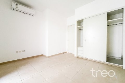 4 bedrooms Townhouse in Zahra Townhouses, UAE No. 188058 6