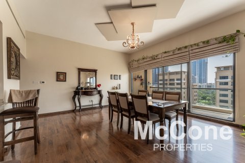 Apartment de 3 dormitorios en Al Jaz, UAE No. 74886 3