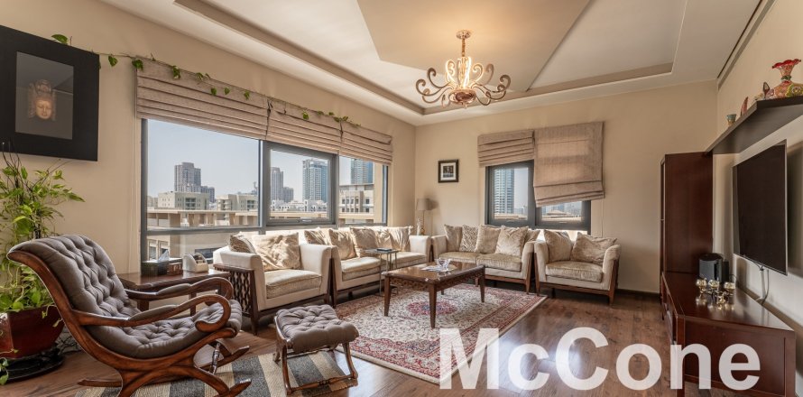 Apartment de 3 dormitorios en Al Jaz, UAE No. 74886