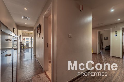 Apartment de 3 dormitorios en Al Jaz, UAE No. 74886 18