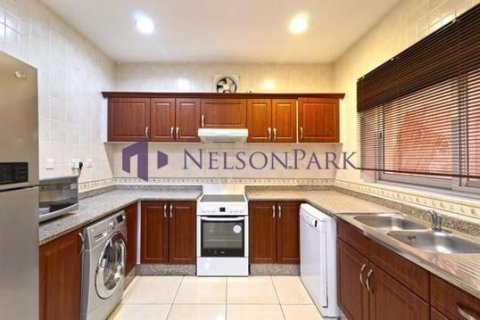 3 bedrooms Villa in Doha, Qatar No. 60897 8