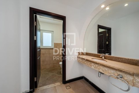 4 bedrooms Villa in The Villa, UAE No. 203984 26