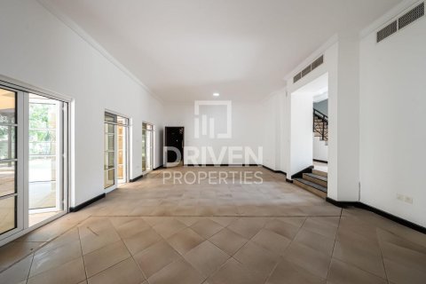 4 bedrooms Villa in The Villa, UAE No. 203984 5