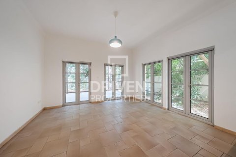 4 bedrooms Villa in The Villa, UAE No. 203984 10