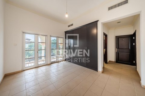 4 bedrooms Villa in The Villa, UAE No. 203984 13