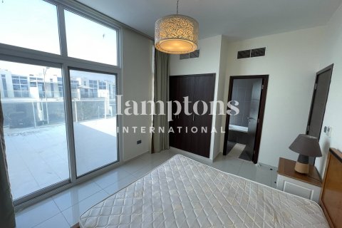 3 bedrooms Townhouse in Dubai, UAE No. 151322 10
