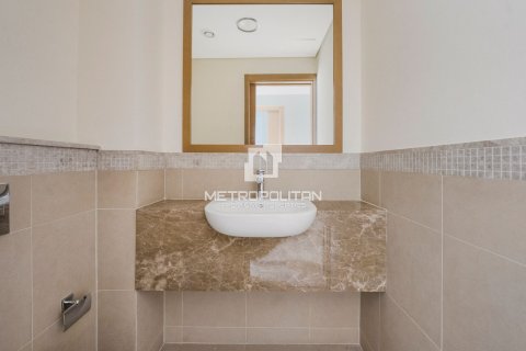 3 bedrooms Apartment No. 128006 22