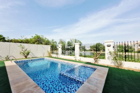 Вилла с 5 спальнями №128005 4