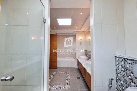 Вилла с 5 спальнями №128005 24