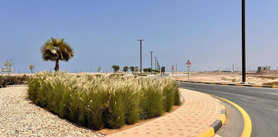 Land de 929m²  No. 124463