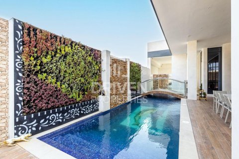 Villa de 5 chambres à Nad Al Sheba 1, UAE No. 192980 11