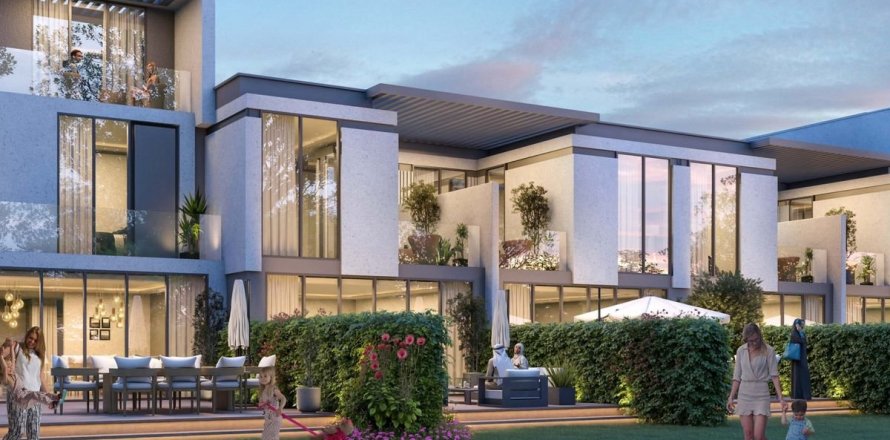 5 bedrooms Townhouse in Dubai, UAE No. 145460