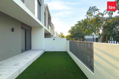 Вилла с 3 спальнями в Tilal Al Ghaf, ОАЭ №145465 4