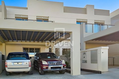 Townhouse de 3 dormitorios en Al Furjan, UAE No. 202758 4