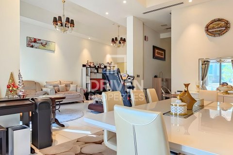 Townhouse de 3 dormitorios en Al Furjan, UAE No. 202758 5