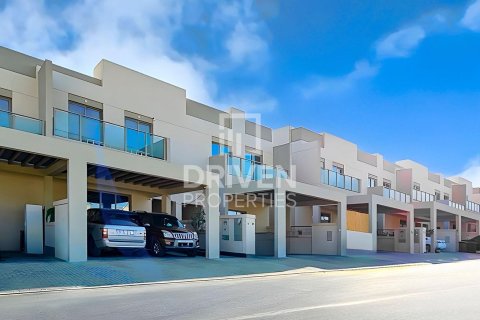 Townhouse de 3 dormitorios en Al Furjan, UAE No. 202758 3